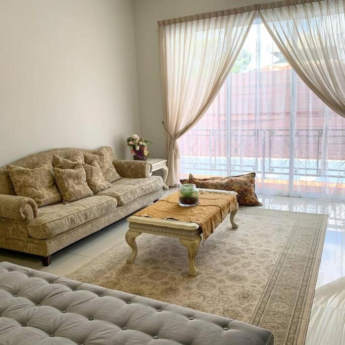 Santai Homestay Jb
